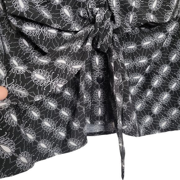 Ashley Stewart Abstract Black Yellow Front Tie Button Front Top Blouse Sz 18 - Picture 7 of 8